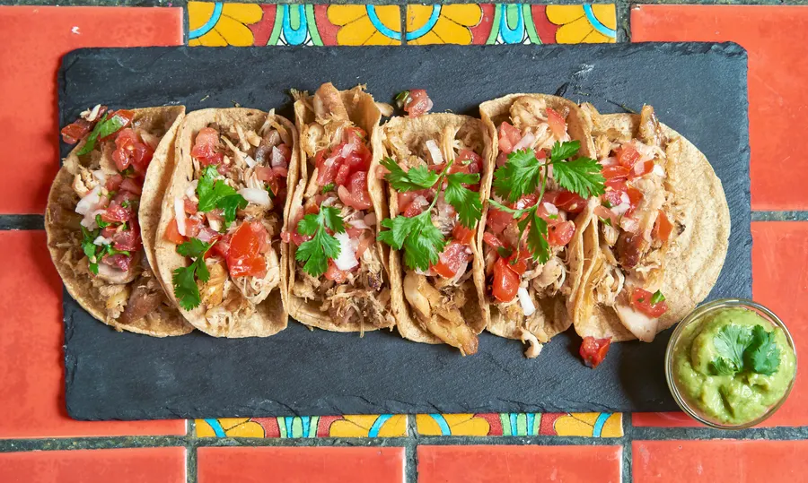 Chaparro Berlin: Hähnchen-Tacos mit Pico-de-Gallo-Soße